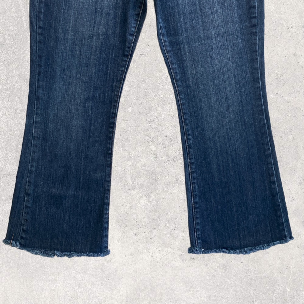 Lucky Brand Classic Fit Crop Dark Denim Jeans - Women’s Size: 10/30 - Picture 3 of 11